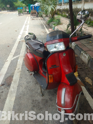 Vespa T5